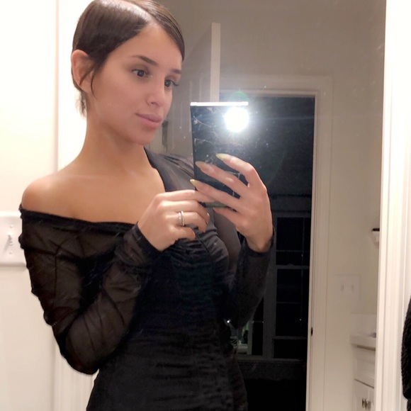 Meet your Posher, Andrea - Picture 2 of 8